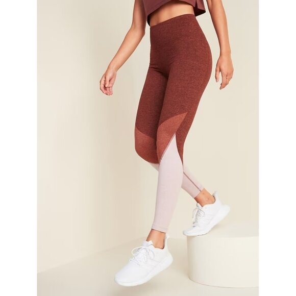 High-Waisted CozeCore Color-Blocked Leggings - Picture 2 of 11
